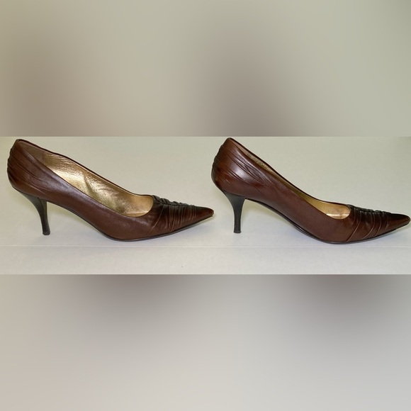 Prada EUC Size EUR 37 Pointed-Toe Brown Leather Heels - Picture 5 of 10
